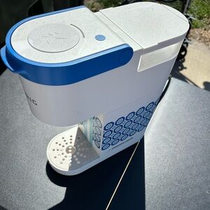 White and Blue Single-Serve Coffee Maker